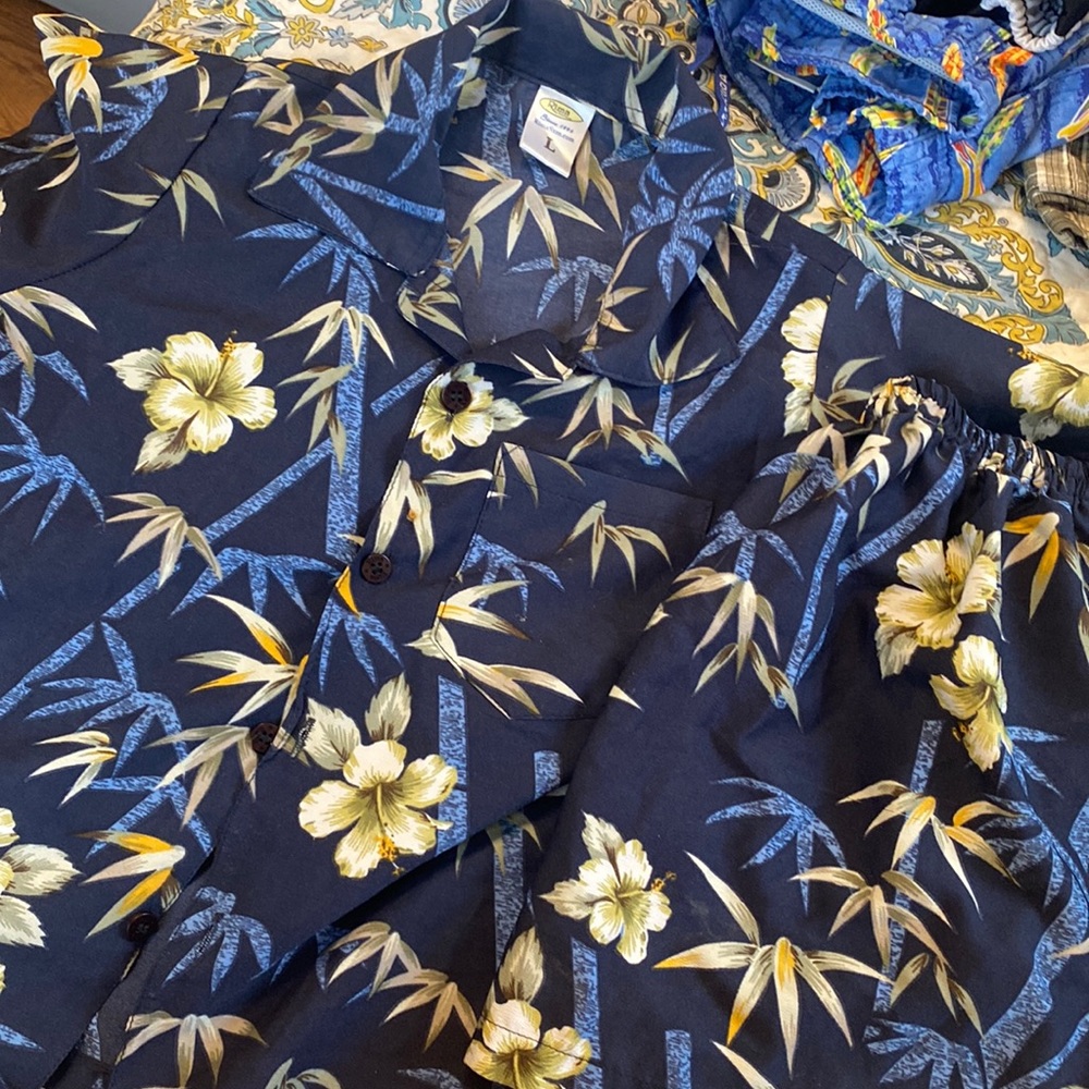 Little boy Hawaiian short set made in Hawaii size 3-4 EUC